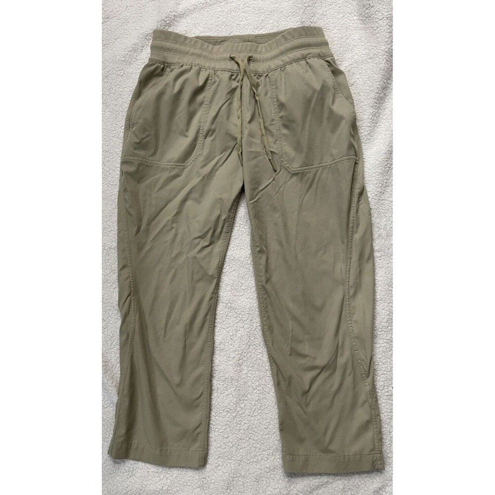 ❗️𝗣𝗥𝗜𝗖𝗘 𝗗𝗥𝗢𝗣❗️ The North Face Capri medium Nylon Pants khaki tan